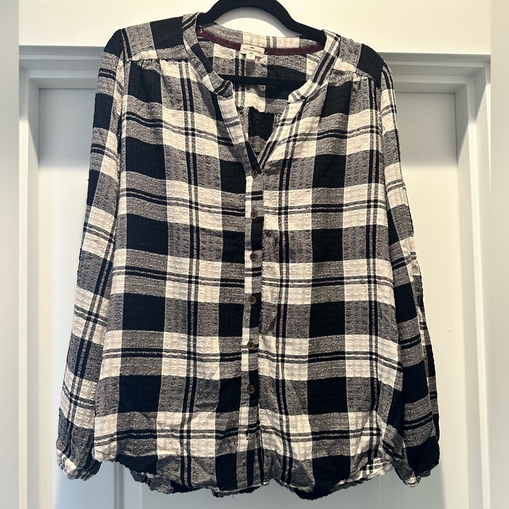 Black and White Plaid Button-Up Shirt